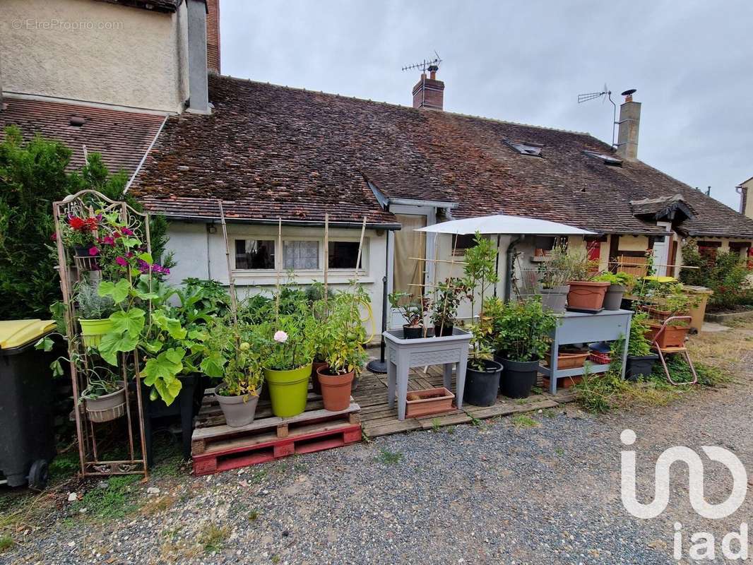 Photo 2 - Maison à CHEVILLON-SUR-HUILLARD