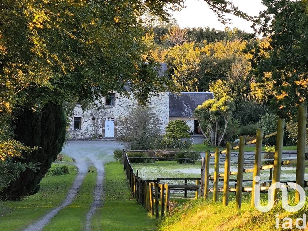 Photo 1 - Maison à COURCY