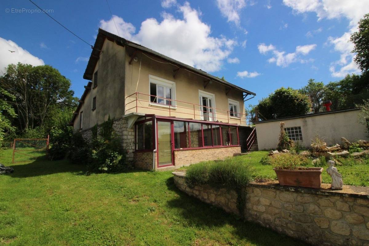 Maison à VERNOU-LA-CELLE-SUR-SEINE