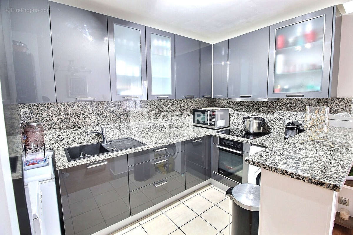 Appartement à GENNEVILLIERS