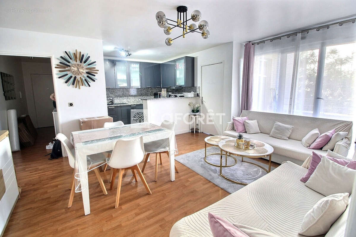 Appartement à GENNEVILLIERS