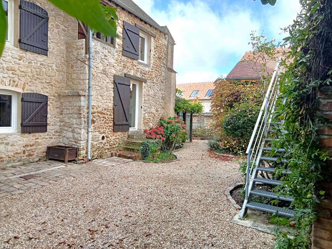 Maison à FEUCHEROLLES