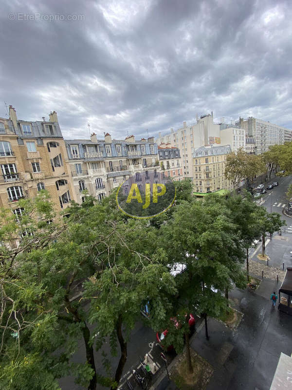 Appartement à PARIS-11E