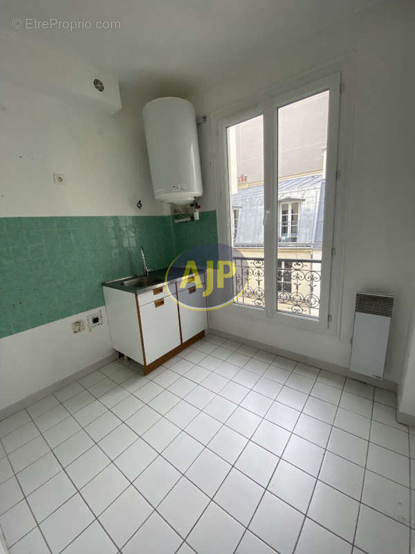 Appartement à PARIS-11E