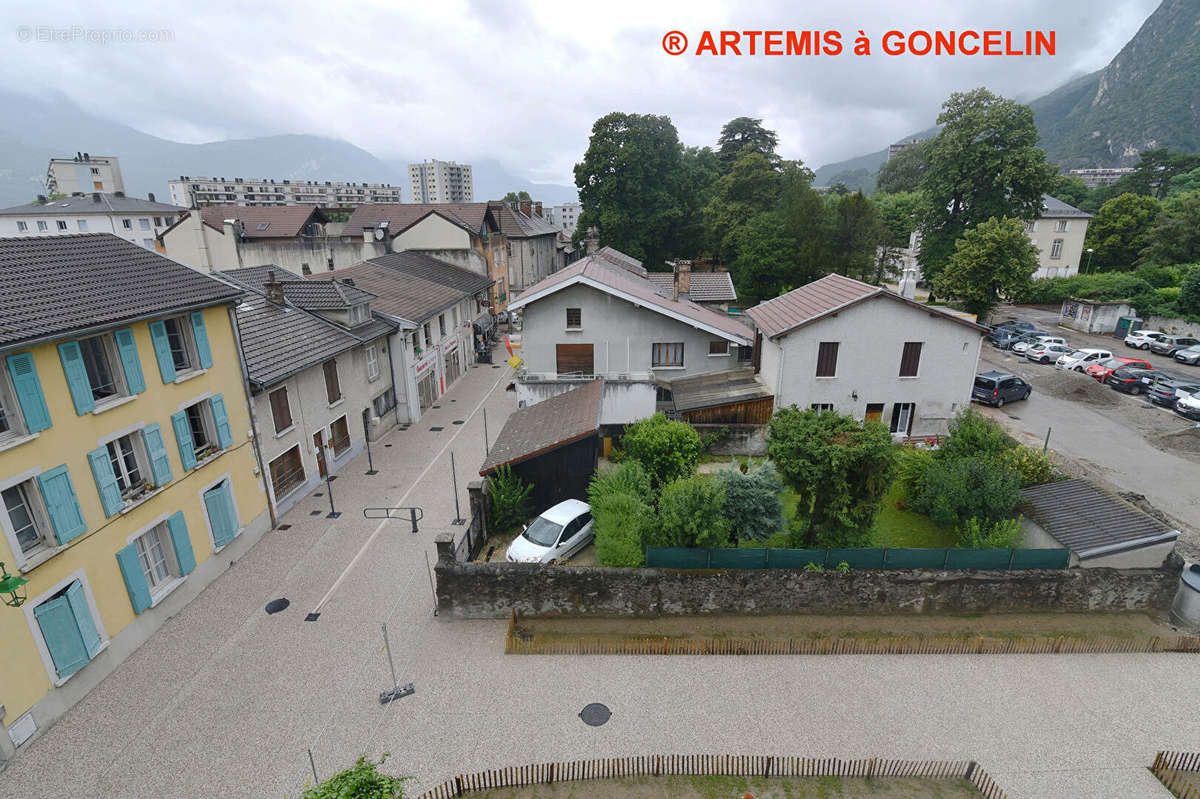 Appartement à SAINT-EGREVE