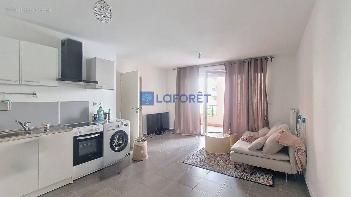 Appartement à MARSEILLE-13E