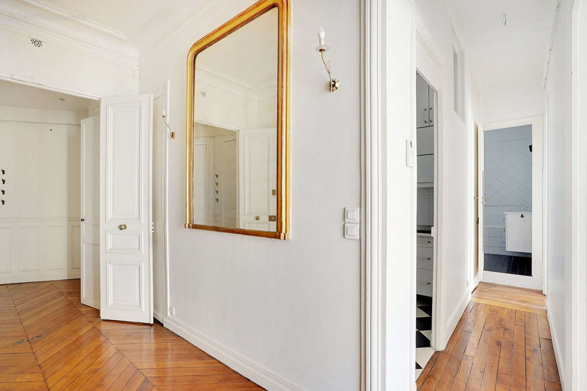 Appartement à PARIS-6E