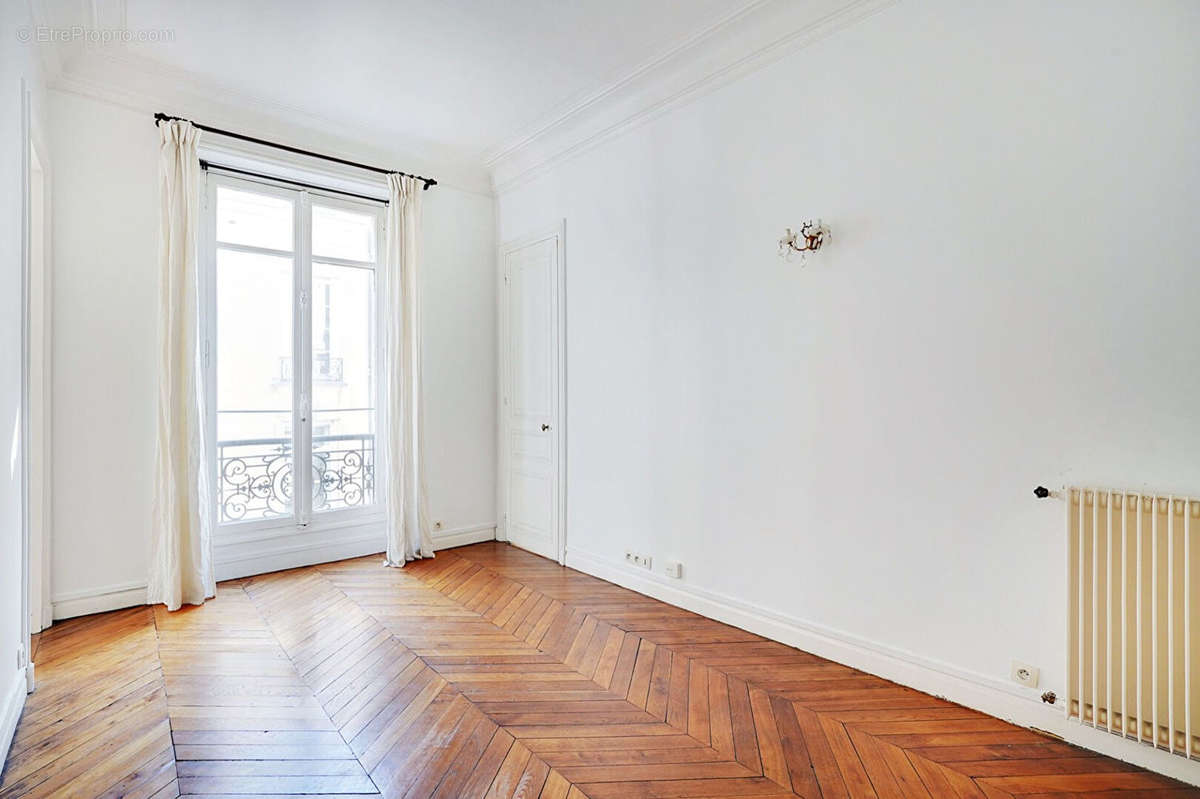 Appartement à PARIS-6E