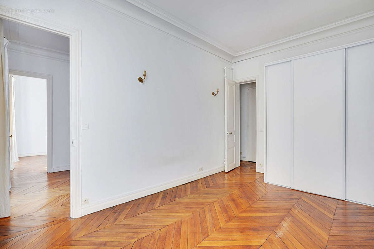 Appartement à PARIS-6E