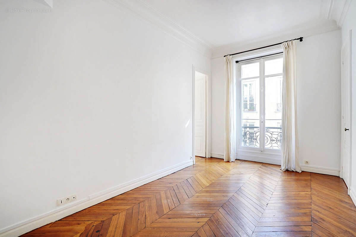 Appartement à PARIS-6E