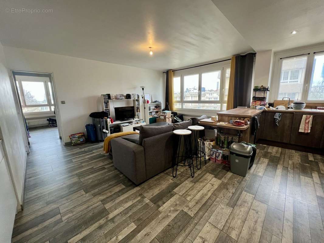 Appartement à HEROUVILLE-SAINT-CLAIR