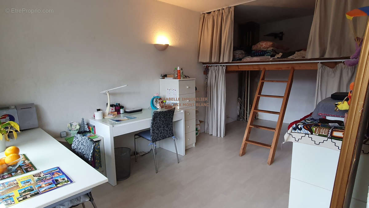 Pièce de vie / Achat studio Chamonix - Appartement à CHAMONIX-MONT-BLANC