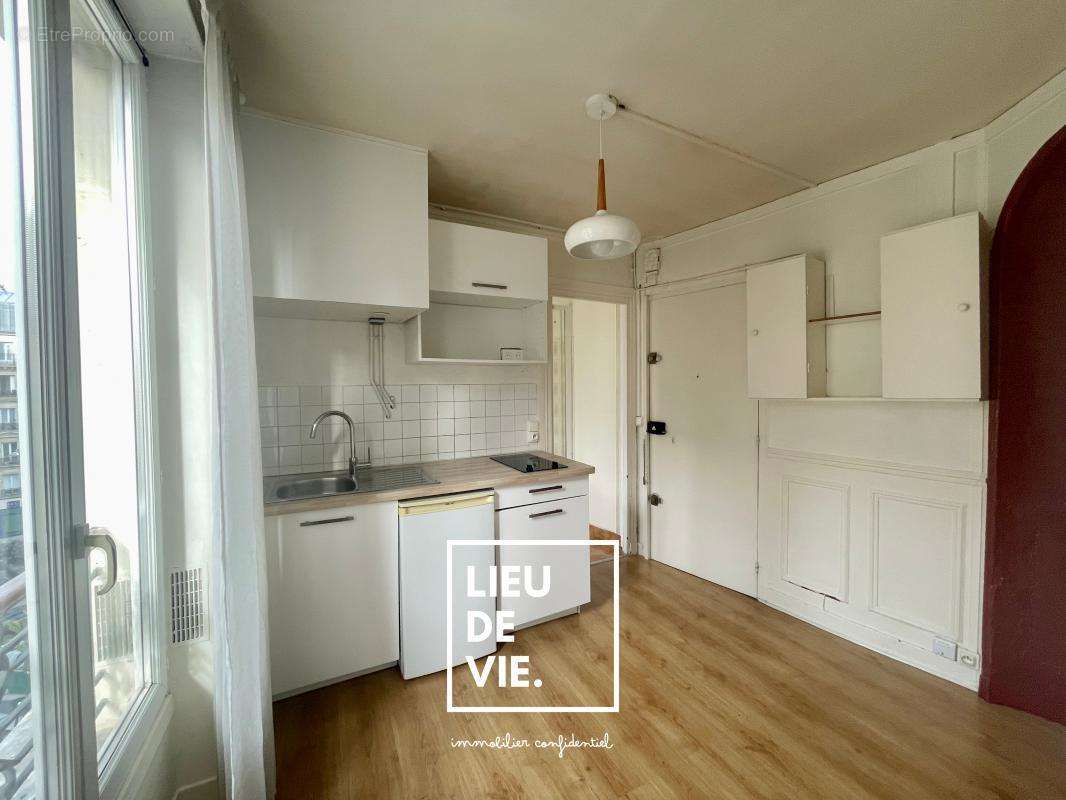 Appartement à PARIS-17E