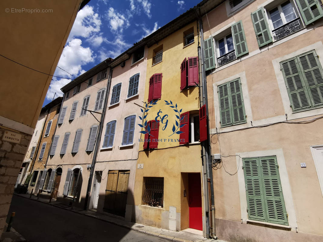 Appartement à SAINT-MAXIMIN-LA-SAINTE-BAUME