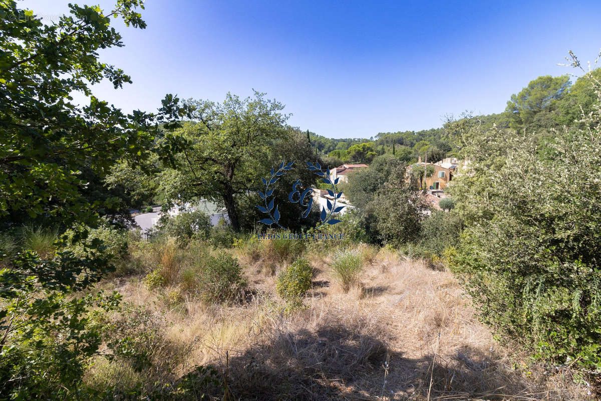 Terrain à BARJOLS