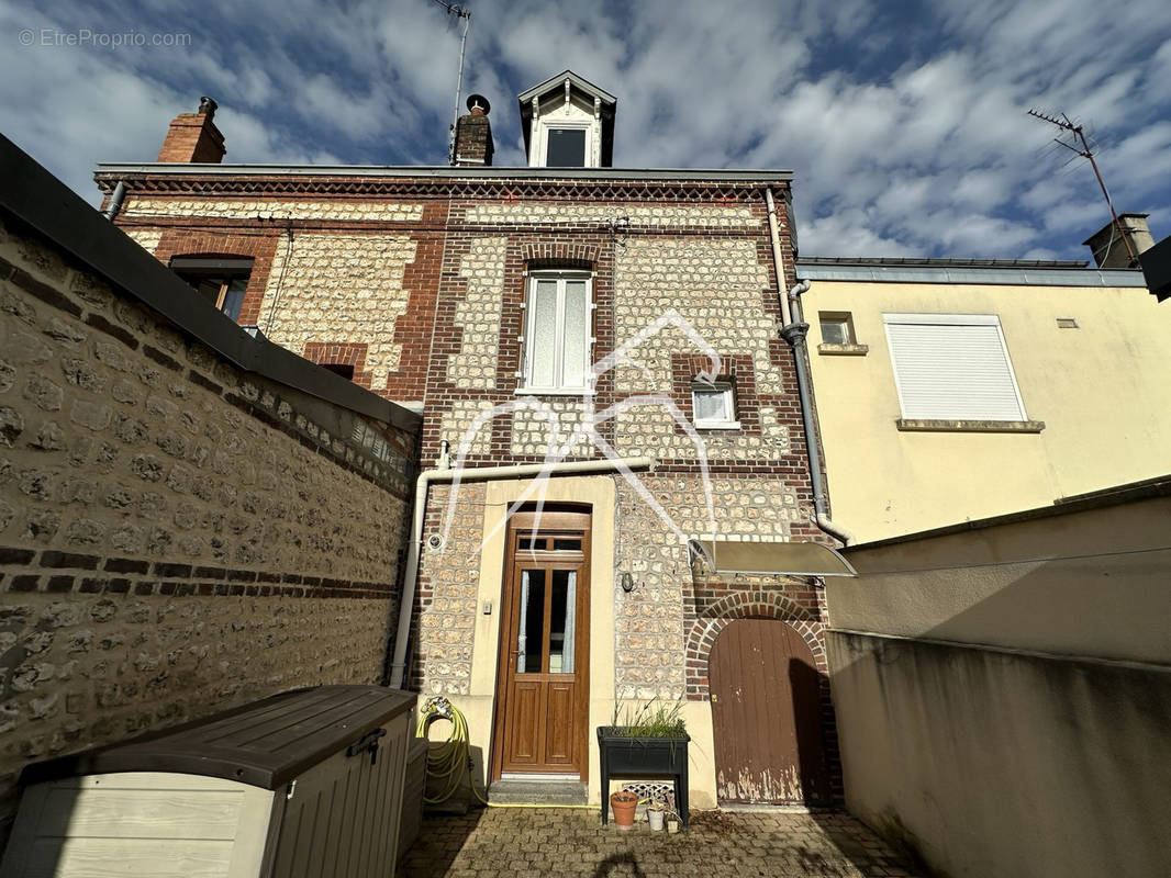 Maison à SOTTEVILLE-LES-ROUEN