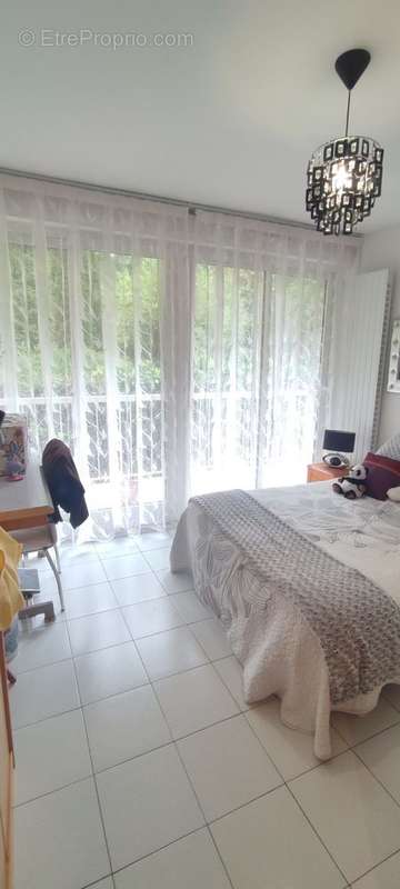 Appartement à ALLONNES