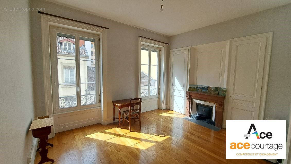 Appartement à LYON-6E