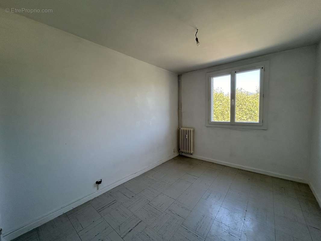 Appartement à PRIVAS