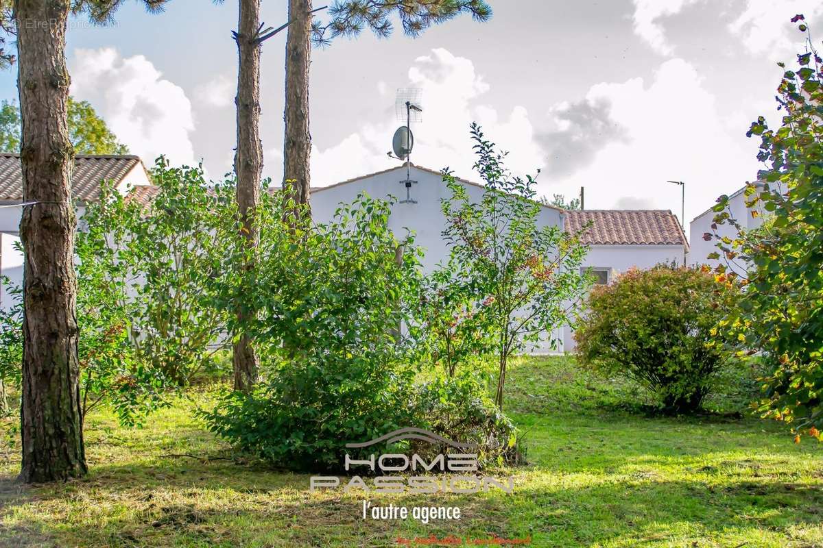 Maison à MORNAC-SUR-SEUDRE