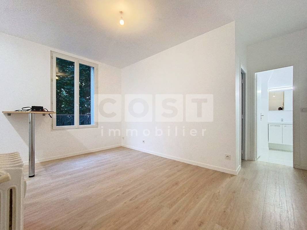 Appartement à ASNIERES-SUR-SEINE