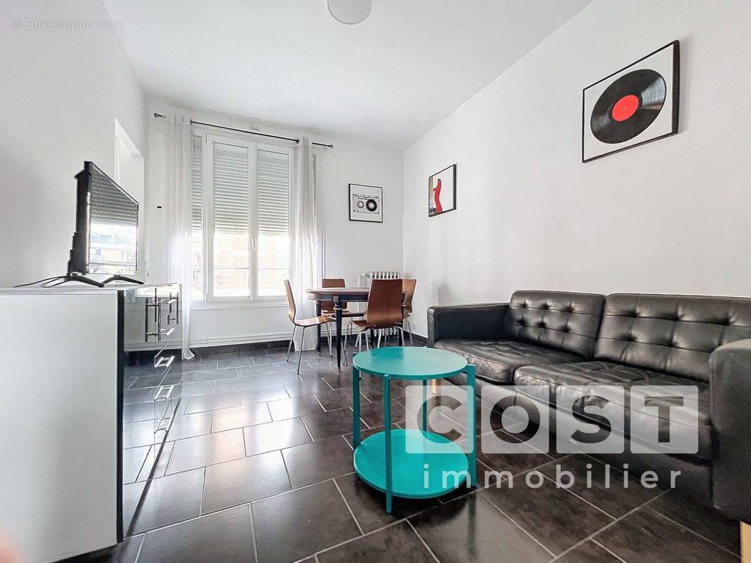 Appartement à CLICHY