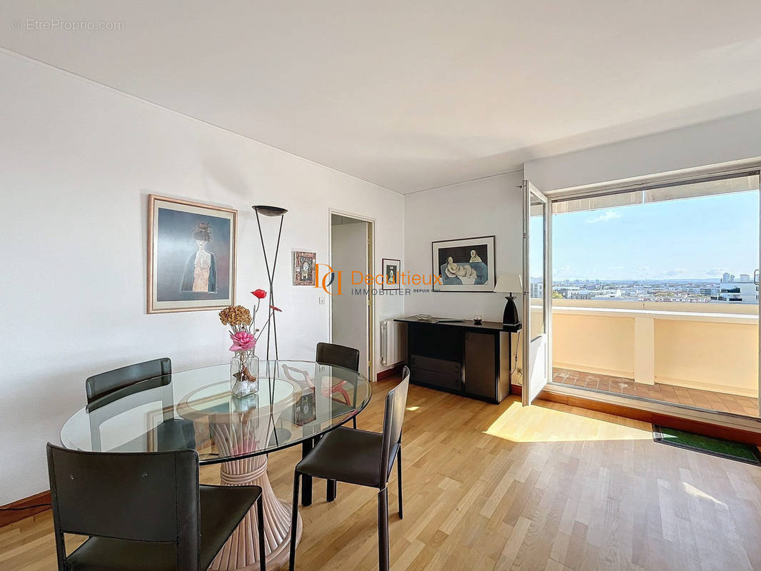 Appartement à VILLEURBANNE