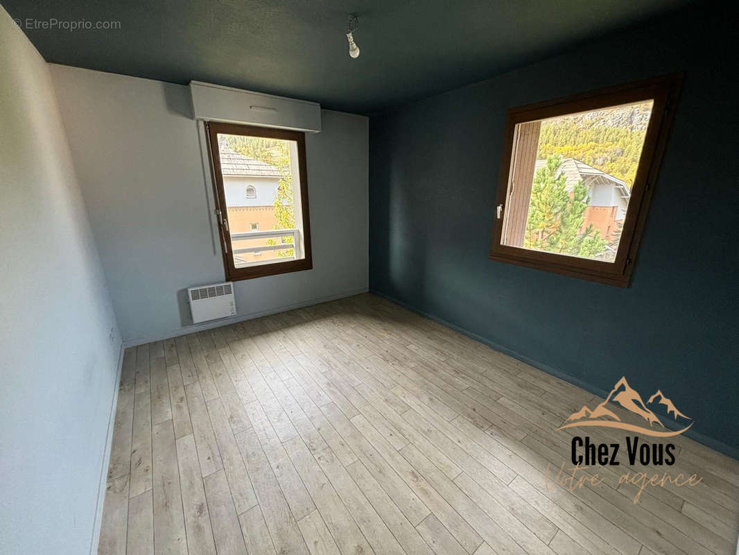 CHAMBRE VUE 1 - Appartement à LA SALLE-LES-ALPES