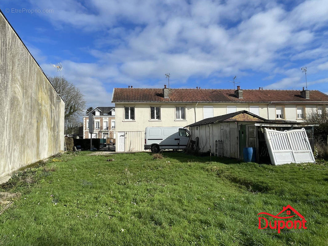 Maison à SAINT-QUENTIN