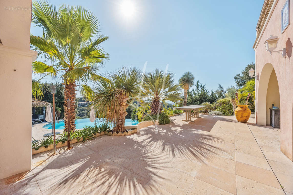 Maison à CAGNES-SUR-MER