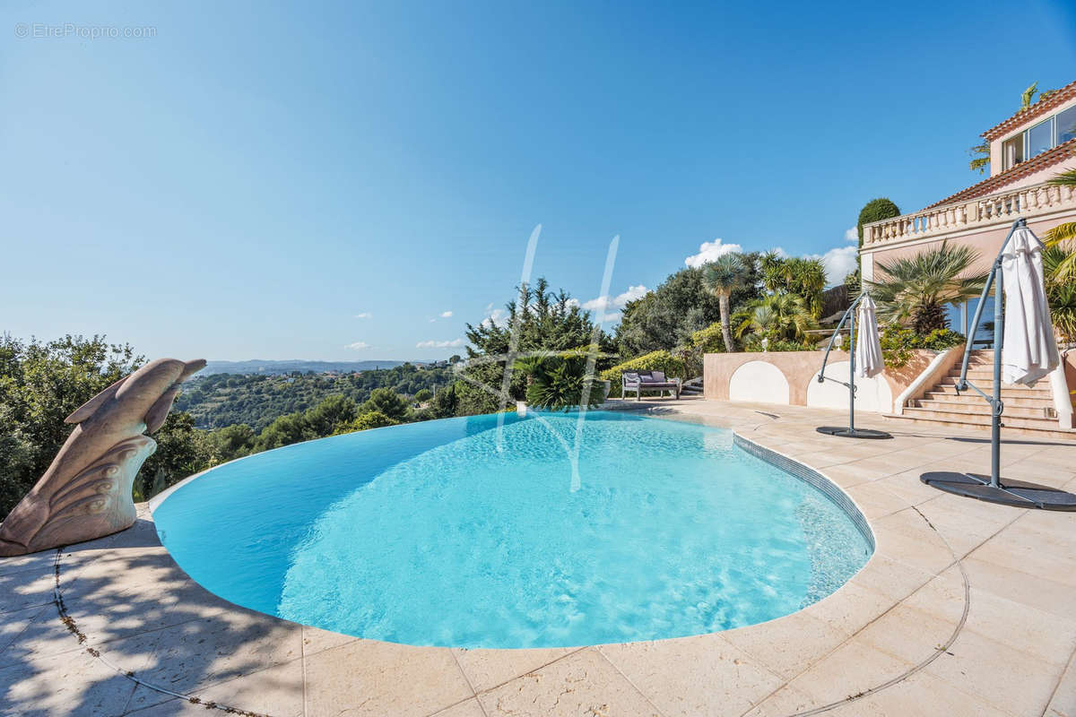 Maison à CAGNES-SUR-MER