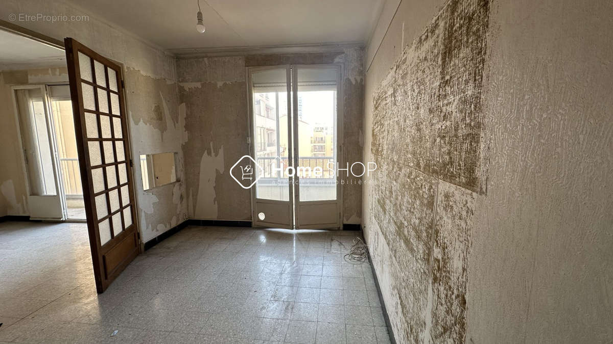 Appartement à MARSEILLE-7E