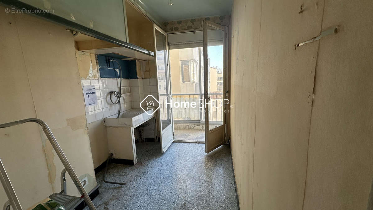 Appartement à MARSEILLE-7E