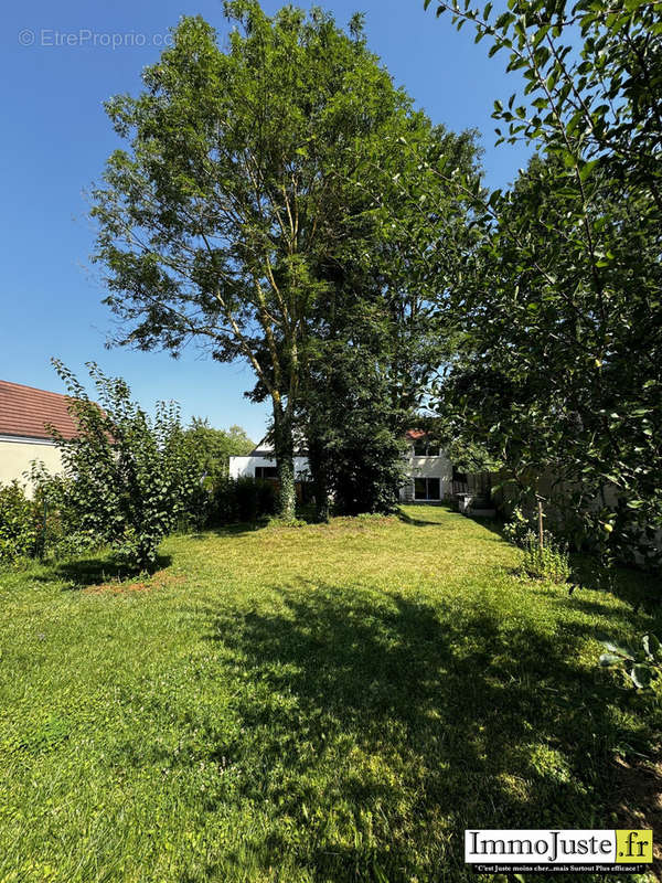 Maison à MONTFORT-L&#039;AMAURY