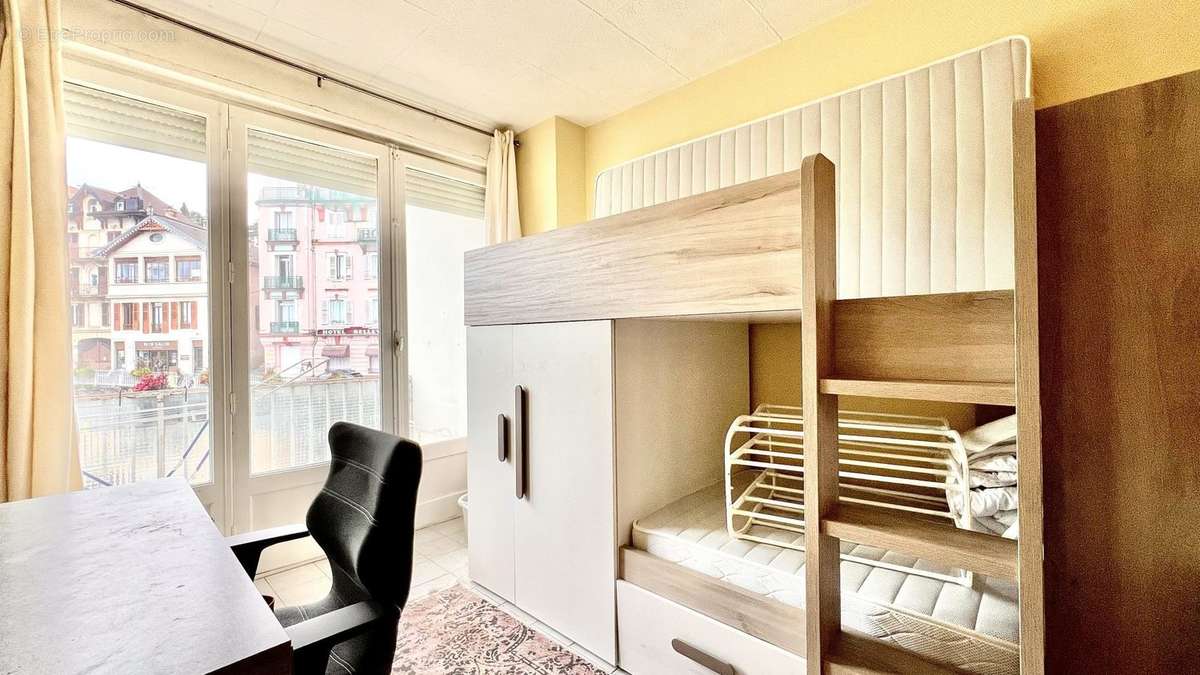 Appartement à EVIAN-LES-BAINS