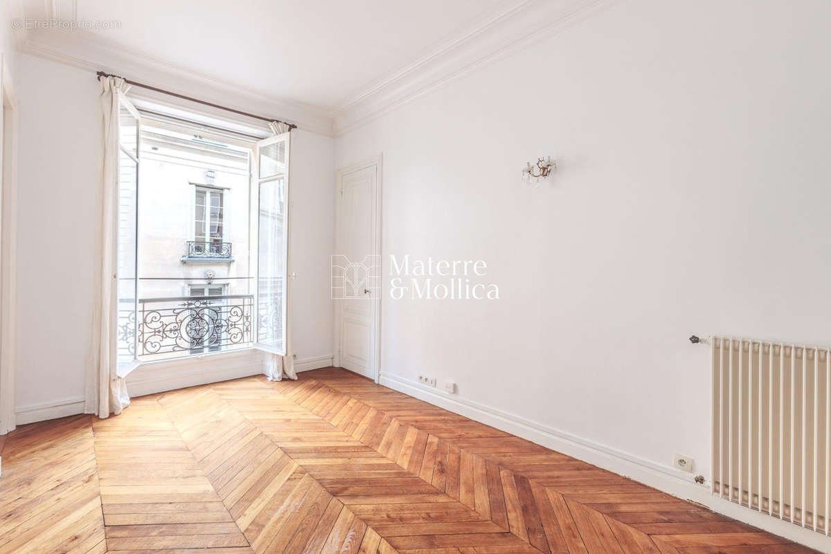 Appartement à PARIS-6E