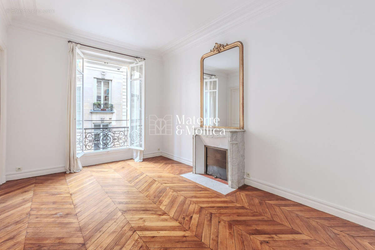 Appartement à PARIS-6E