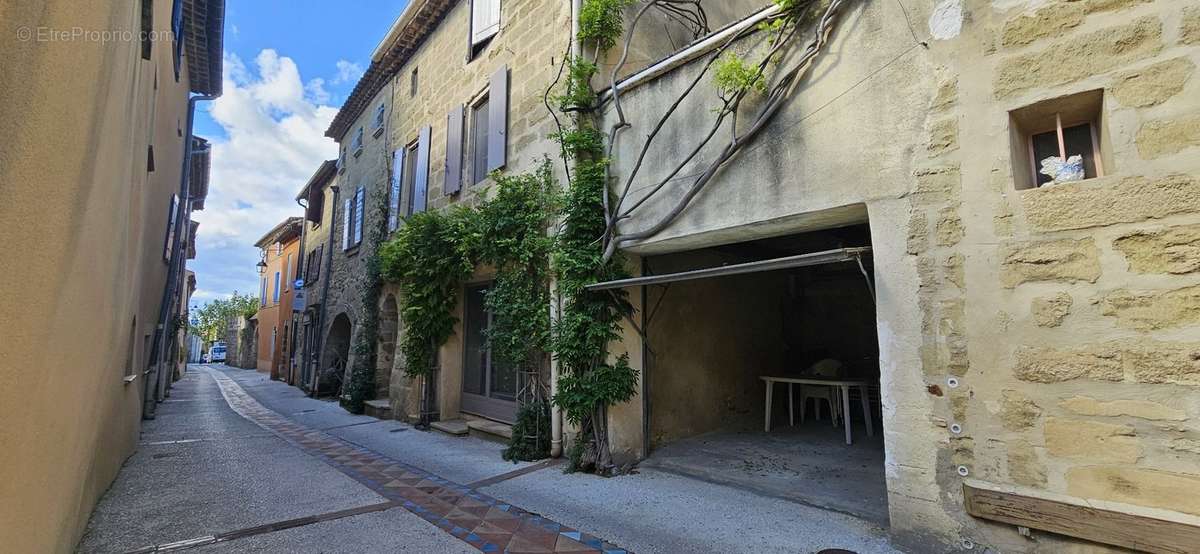 Maison à SAINT-QUENTIN-LA-POTERIE