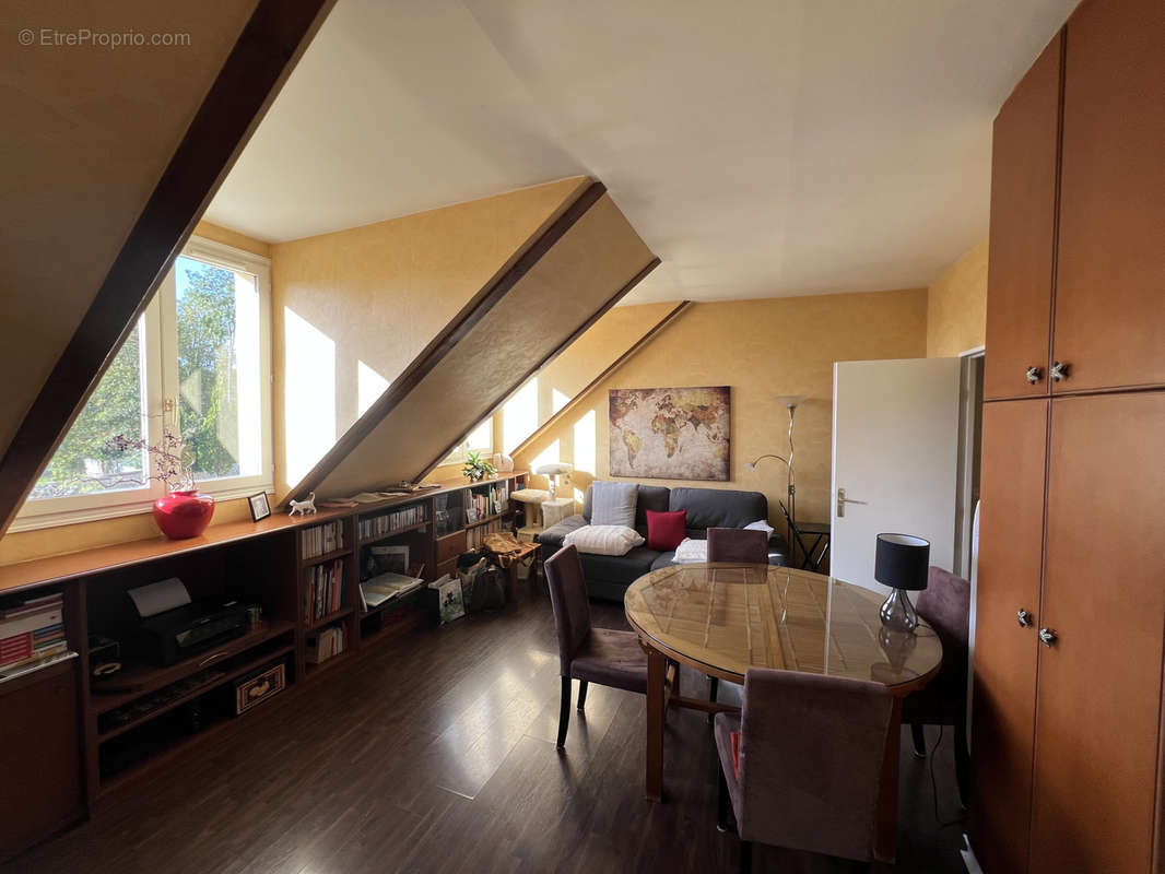 Appartement à THOIRY