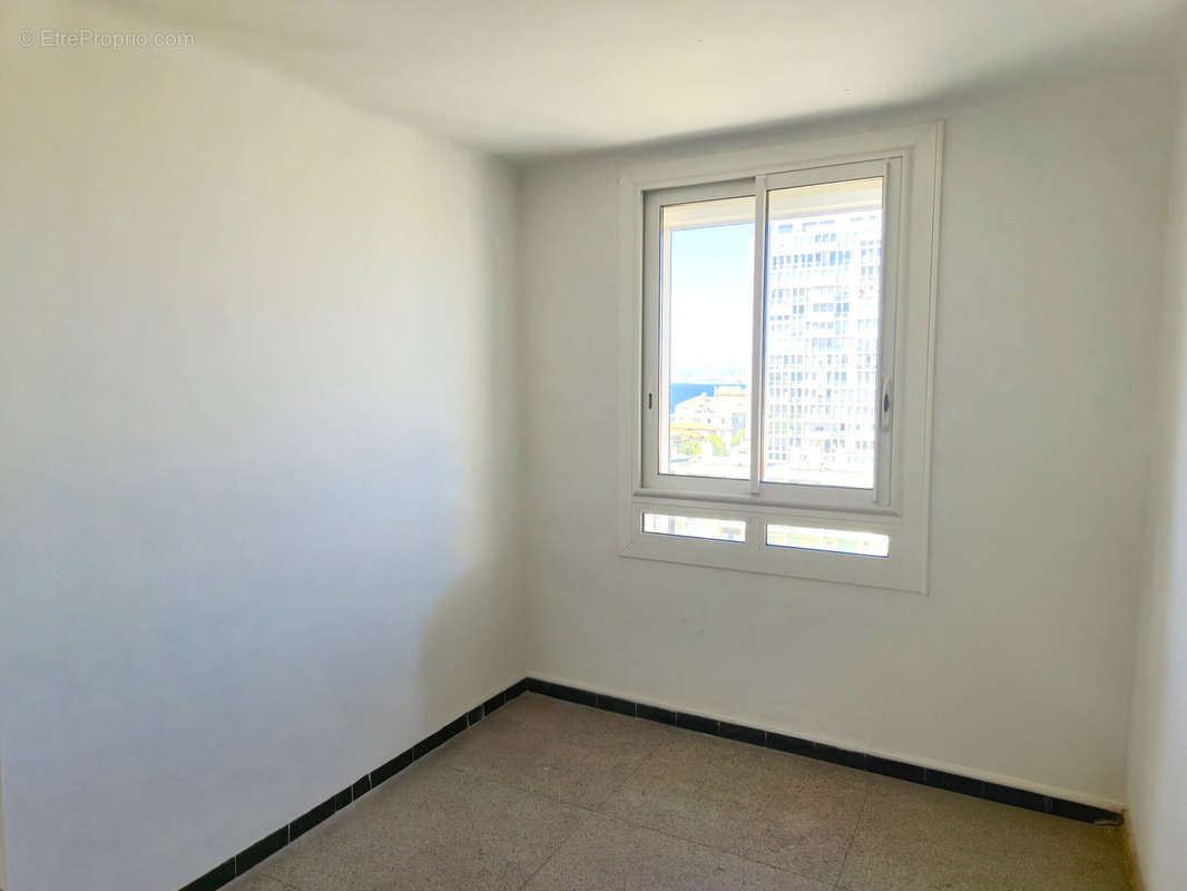 Appartement à MARSEILLE-7E