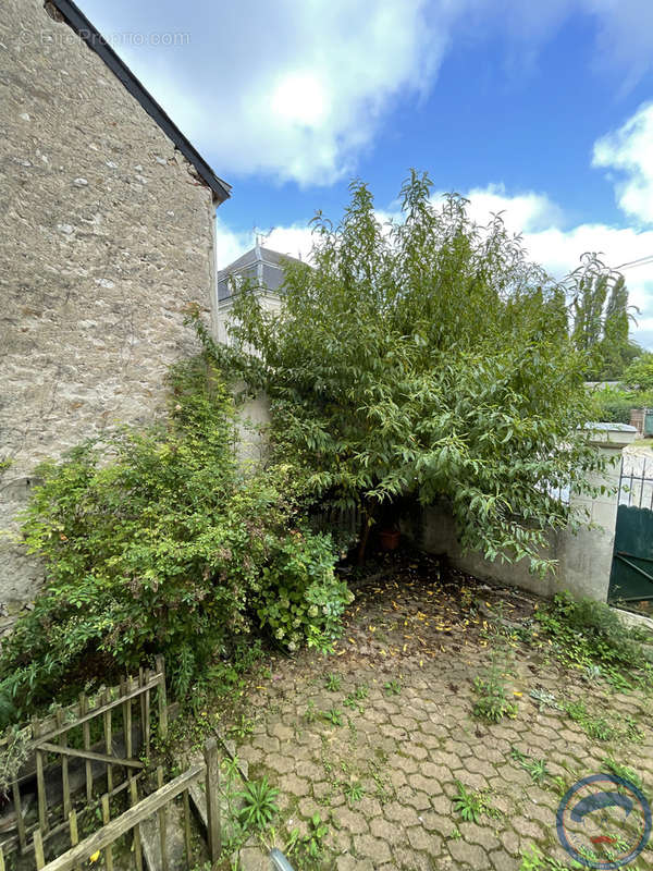 Maison à TAUXIGNY