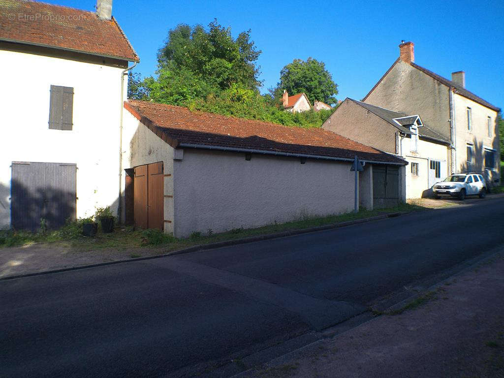 Maison à JALIGNY-SUR-BESBRE