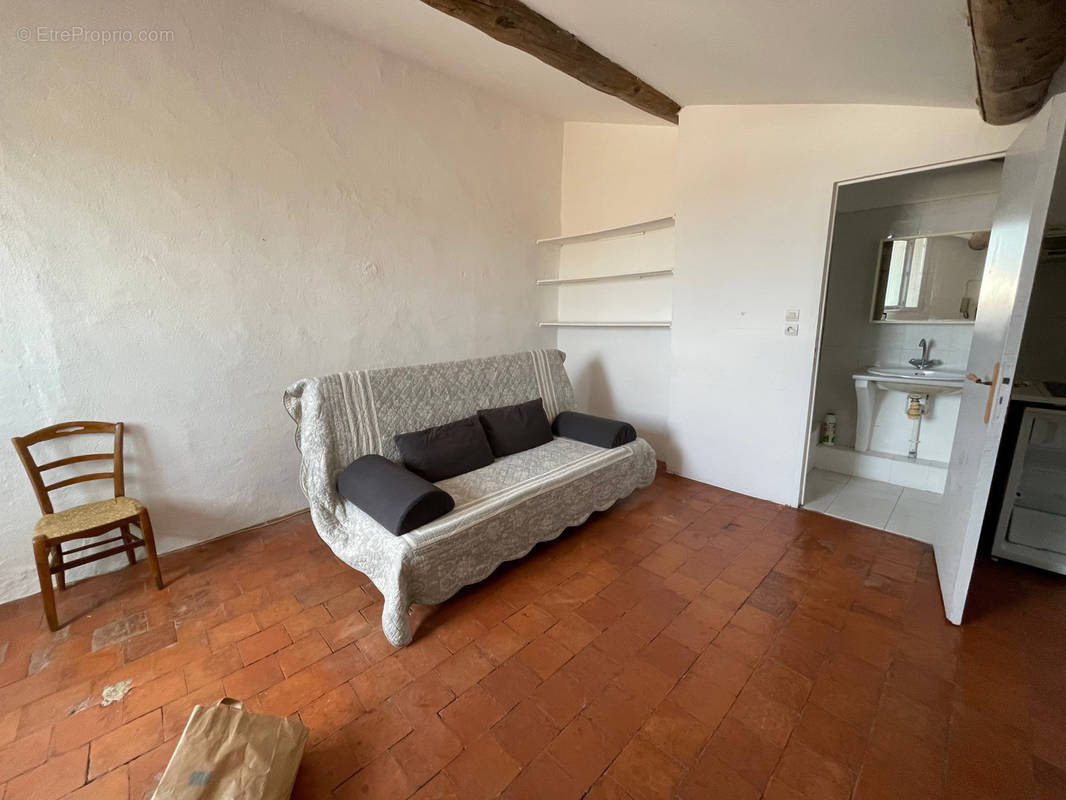 Appartement à LA TOUR-D&#039;AIGUES