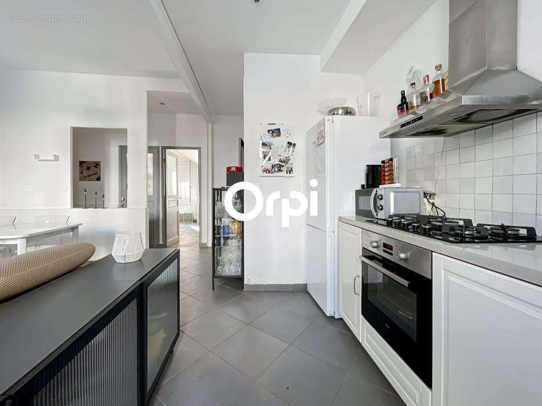 Appartement à MARSEILLE-10E