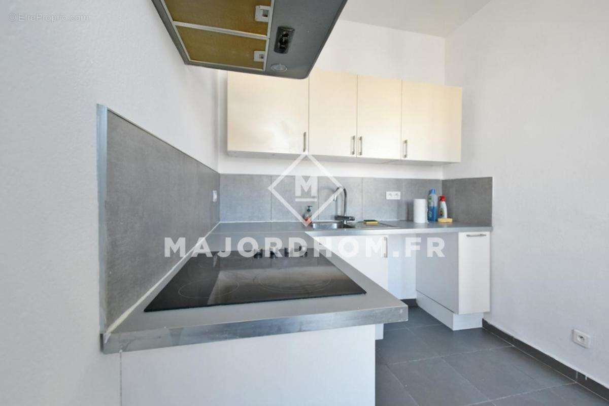 Appartement à MARSEILLE-4E