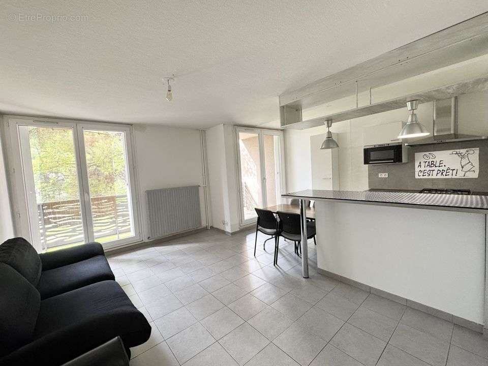 Appartement à MARSEILLE-13E