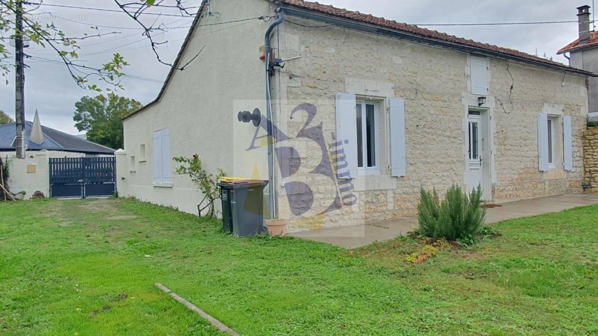 Maison à ANGOULEME