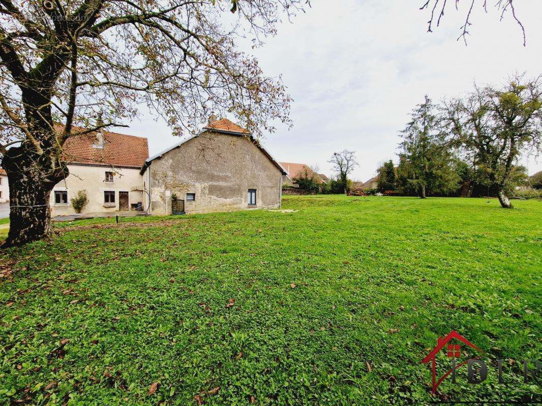 Maison à LAMBREY