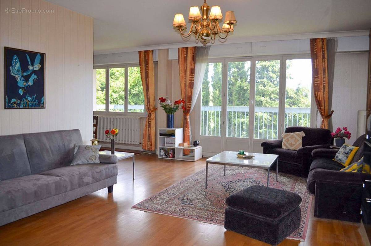 Appartement à LONS-LE-SAUNIER