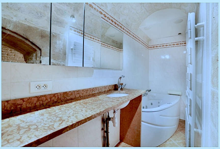 Appartement à PARIS-5E